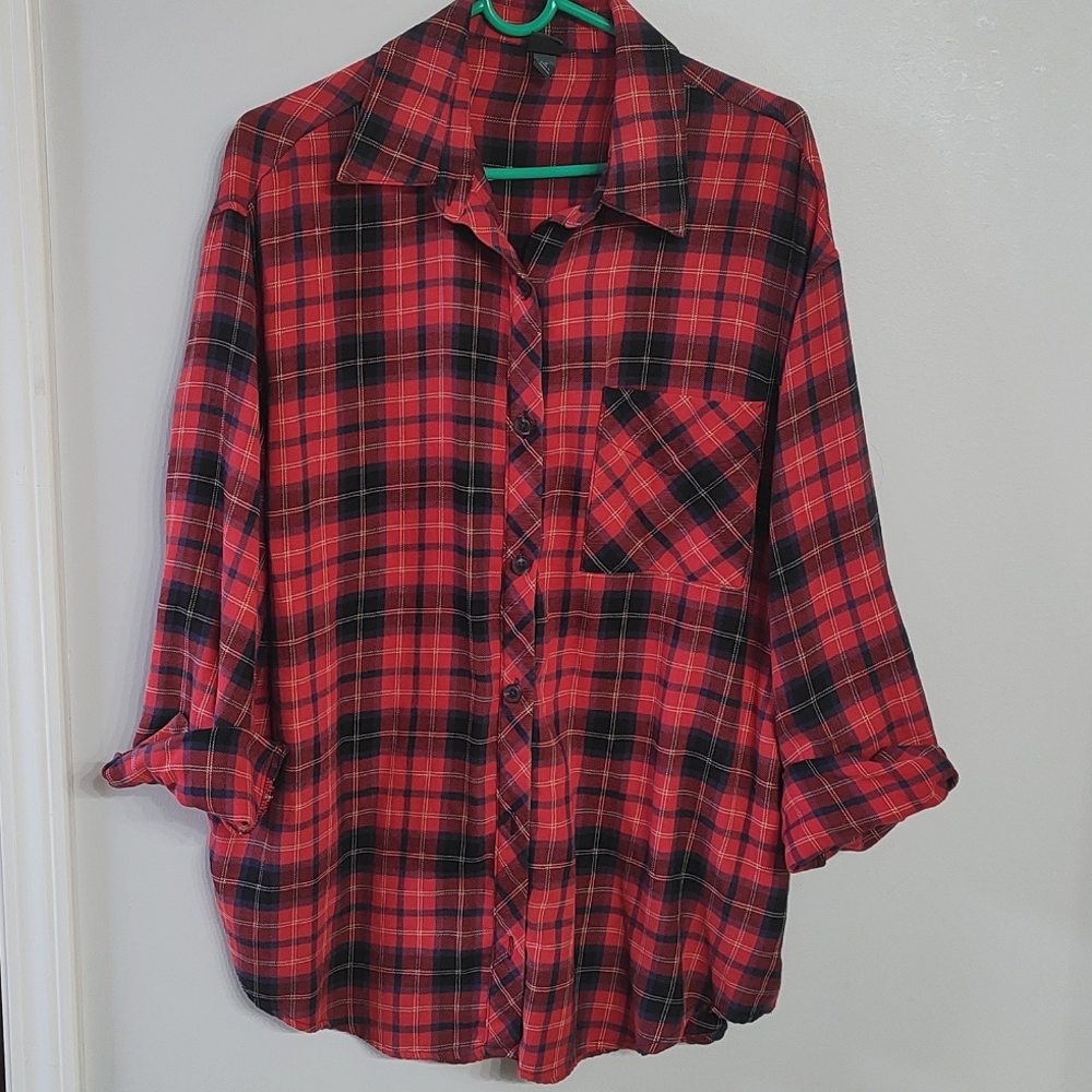 Button down tunic flannel with pockets!